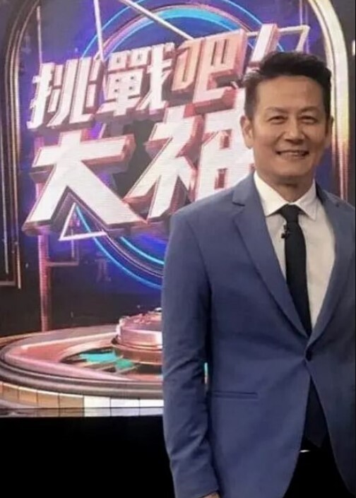 利哥探花极度诱惑身材够嫩水这么多 - 皮皮虾
